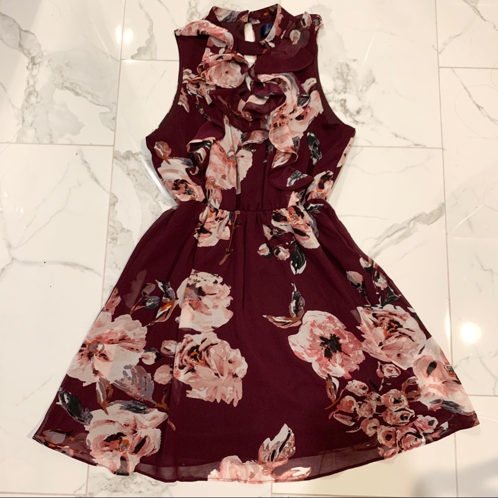 XS midi purple high neck floral dress from Francesca’s
